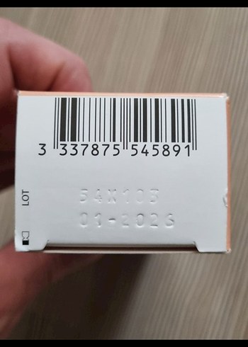 La Roche-Posay Anthelios UVmune 400  50+ Jelli güneş Kremi - Görsel 3