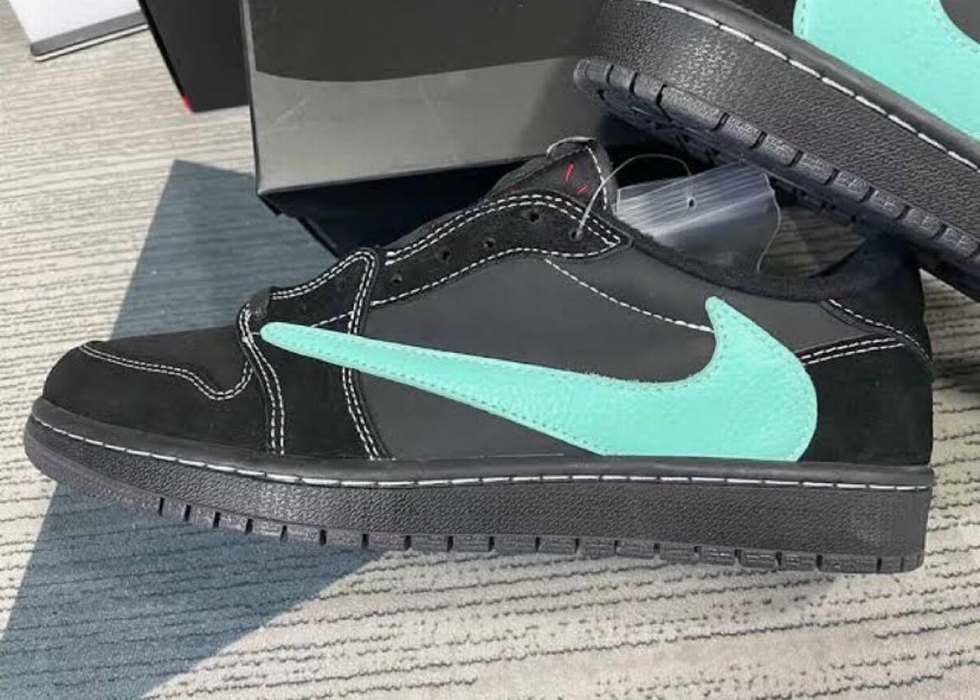 NikeXTravis Scott air jordan 1 low - Görsel 3