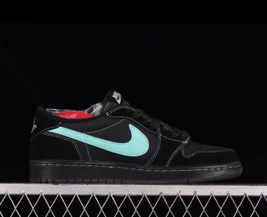 NikeXTravis Scott air jordan 1 low - Görsel 2