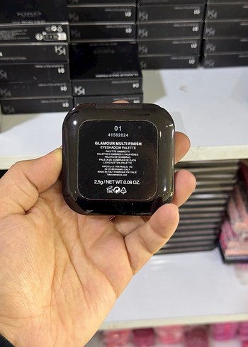 KIKO 01 Glamour Çoklu Bitişli Far Paleti - Görsel 4