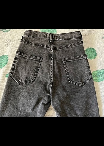 Gri Yırtmaç Paçalı Kadın Denim Pantolon - Görsel 3