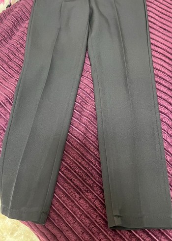 Kadın Siyah Pileli Kumaş Pantolon - Görsel 3