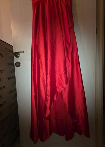 Kırmızı Drapeli Uzun Abiye Elbise - Görsel 4