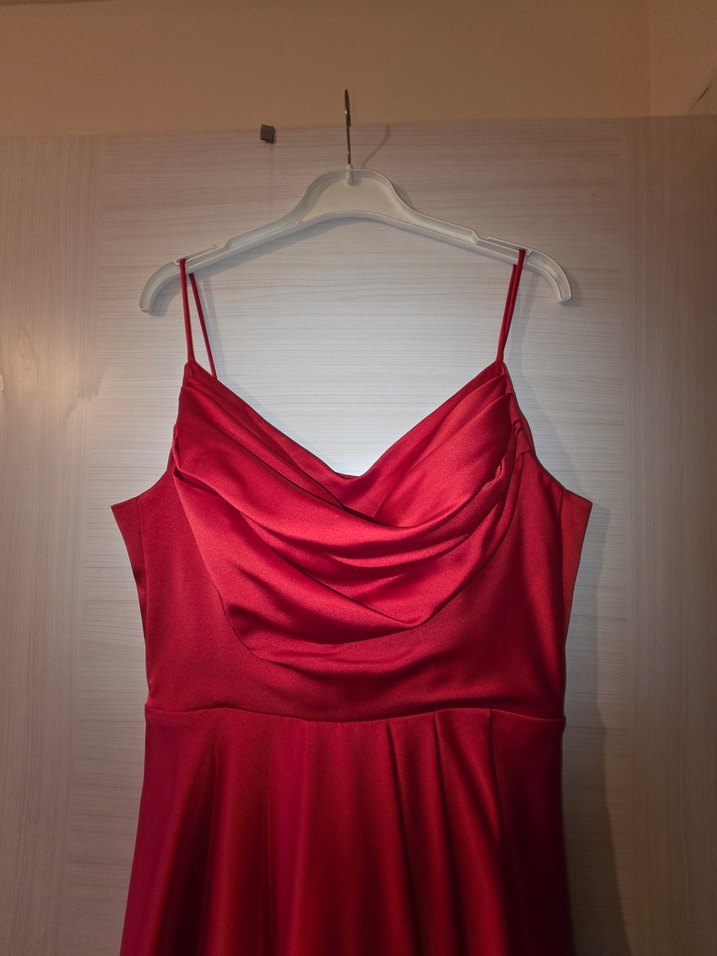 Kırmızı Drapeli Uzun Abiye Elbise - Görsel 5