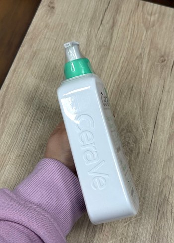 CeraVe Köpüren Yüz Temizleyici Jel - Görsel 2