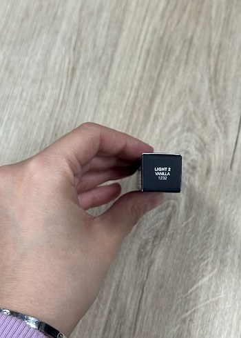 NARS Kapatıcı ve Aydınlatıcı - Vanilla - Görsel 3