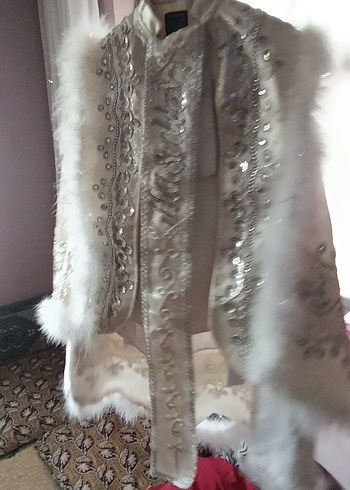 Bohem Nakışlı Beyaz Kürklü Çocuk Kostümü sünnet elbisesi - Görsel 6