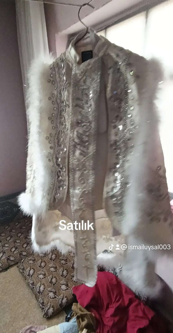 Bohem Nakışlı Beyaz Kürklü Çocuk Kostümü sünnet elbisesi - Görsel 2