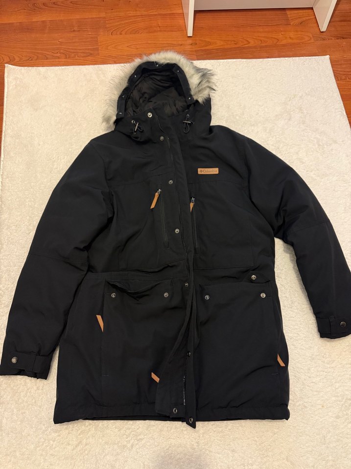 Erkek-Kadın Siyah Kürklü Parka - Görsel 2