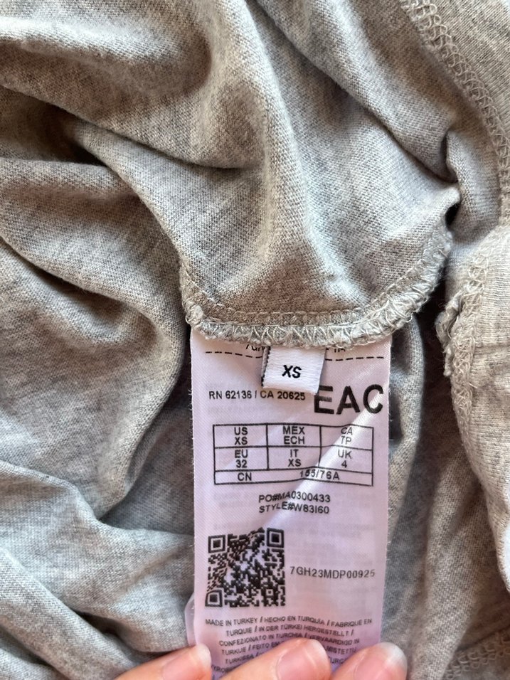 Kısa Kollu Gri Baskılı Kadın Tişört - Görsel 5