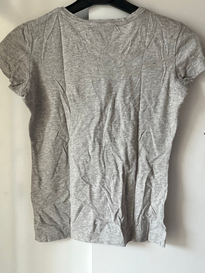 Kısa Kollu Gri Baskılı Kadın Tişört - Görsel 3