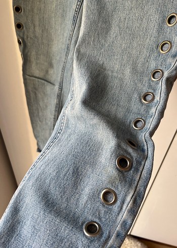 Düğmeli Mavi Rahat Kesim Kadın Kot Pantolon - Görsel 4