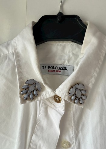 Beyaz Düğmeli Kadın Gömlek - Görsel 3