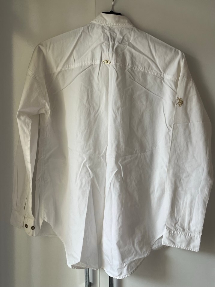 Beyaz Düğmeli Kadın Gömlek - Görsel 4