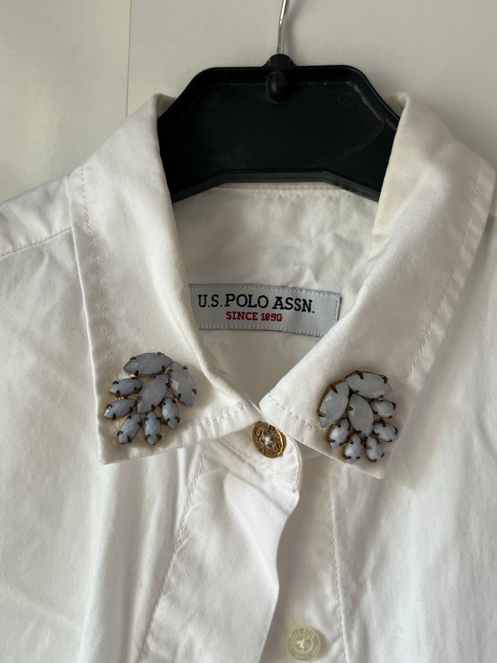 Beyaz Düğmeli Kadın Gömlek - Görsel 3