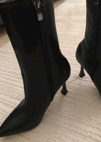 Siyah Deri Stiletto Topuklu Kadın Çizme - Görsel 3