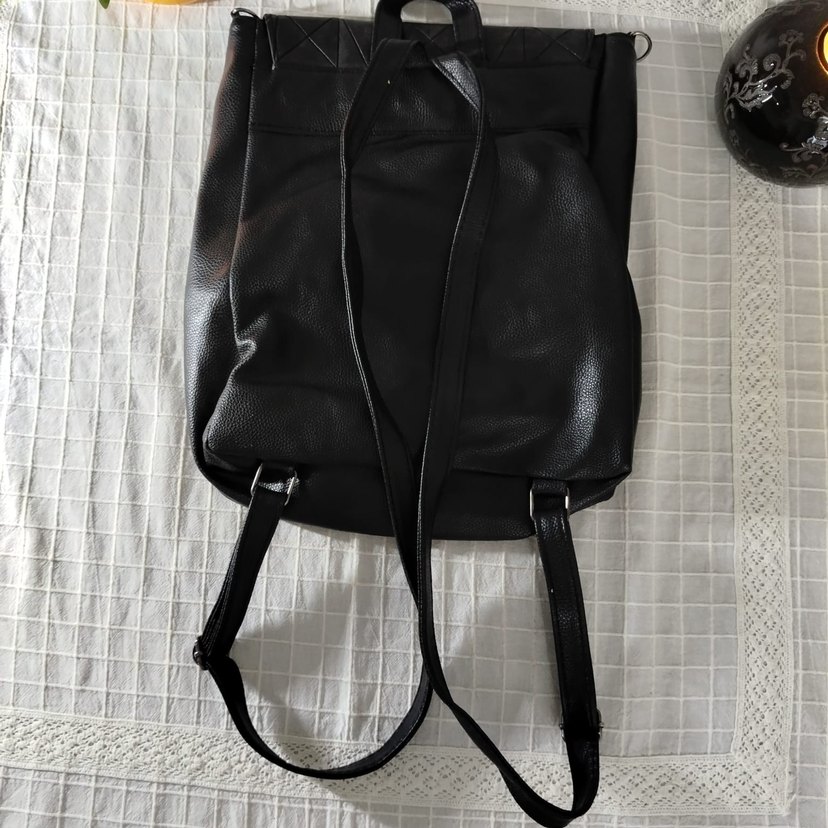 Fermuarlı Siyah Deri Gotik Kadın Sırt Çanta - Görsel 3