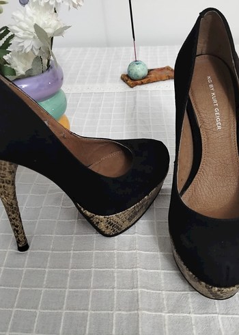 Kurt Geiger 37