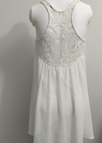 Dantel Detaylı Beyaz Bohem Kolsuz Bluz - Görsel 3