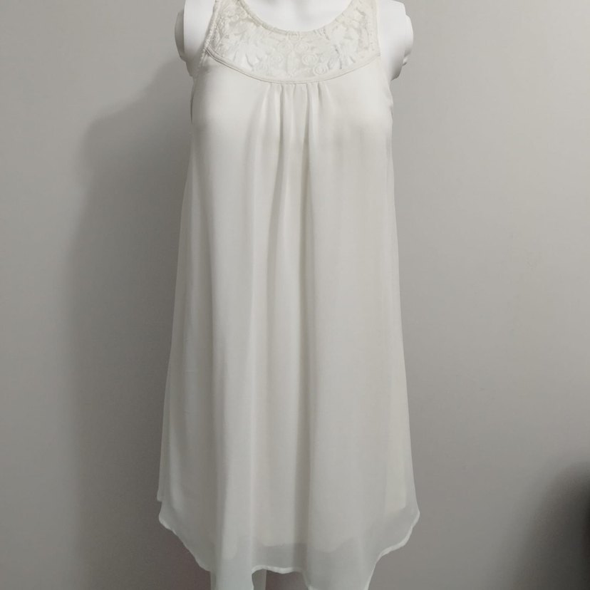 Dantel Detaylı Beyaz Bohem Kolsuz Bluz - Görsel 2