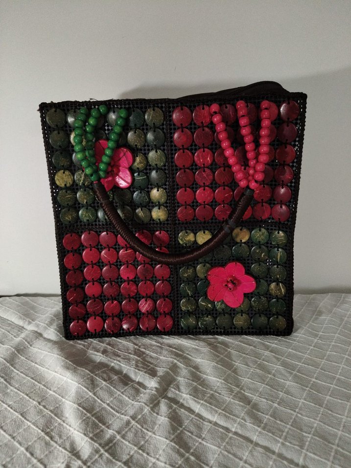 El Yapımı Boncuklu Çiçek Desenli Bohem Kadın Çantası - Görsel 2
