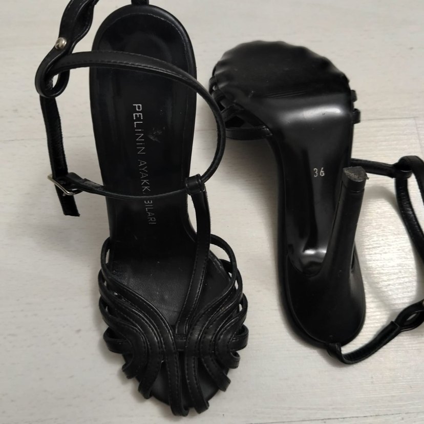 Pelinin ayakabıları Siyah Futiristik Topuklu Ayakkabı - Görsel 4