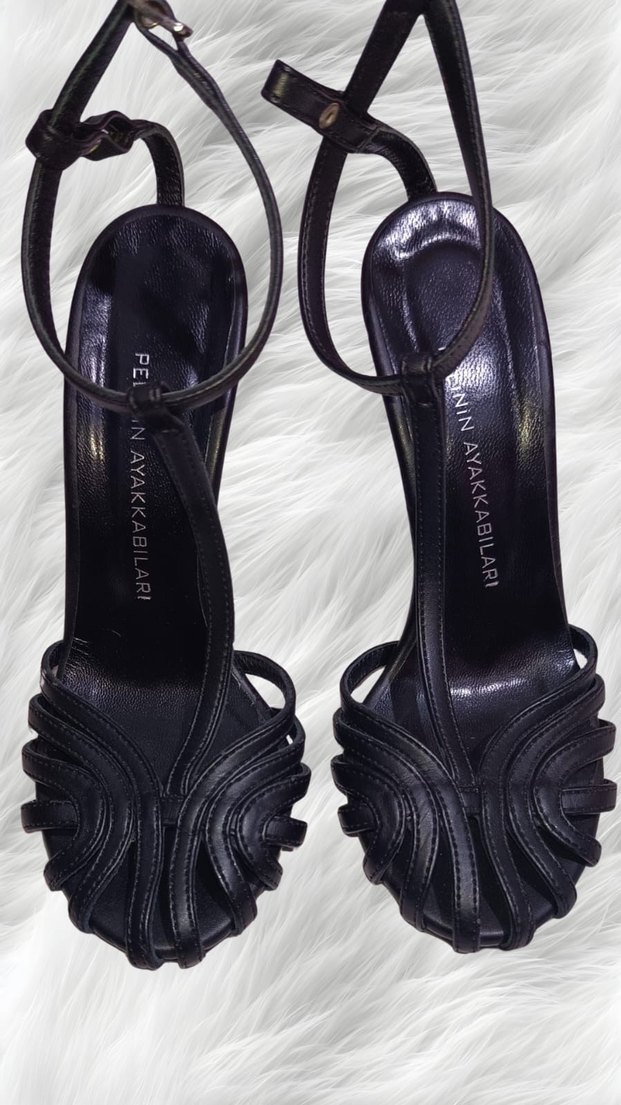 Pelinin ayakabıları Siyah Futiristik Topuklu Ayakkabı - Görsel 2