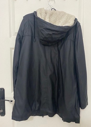 Düğmeli Siyah Midi Deri Kadın Ceket - Görsel 4