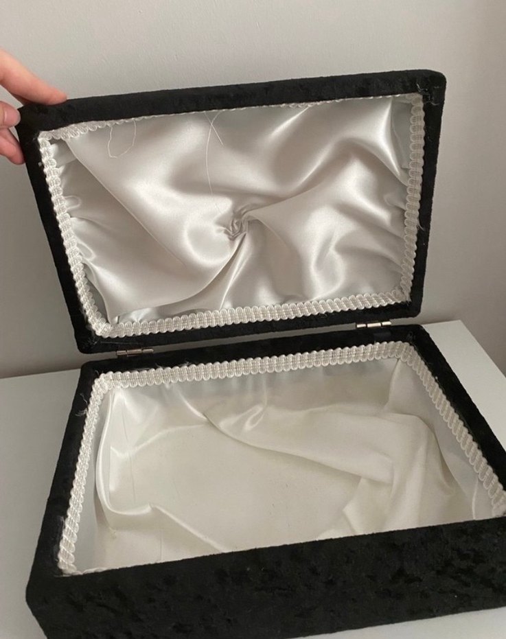 Siyah sandık - Görsel 2