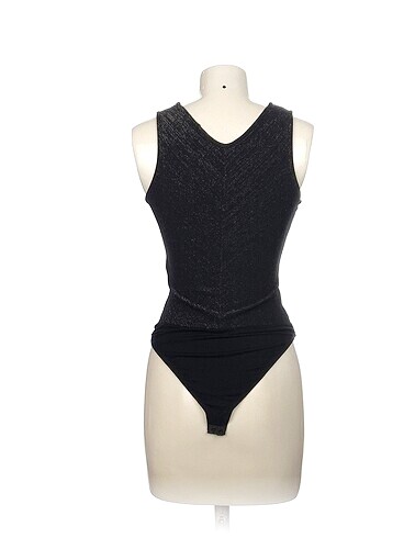 m Beden Bershka Bluz %70 İndirimli.