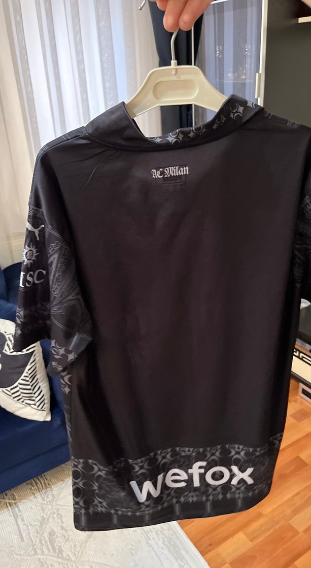 Siyah Baskılı Erkek Spor Tişörtü - Görsel 2