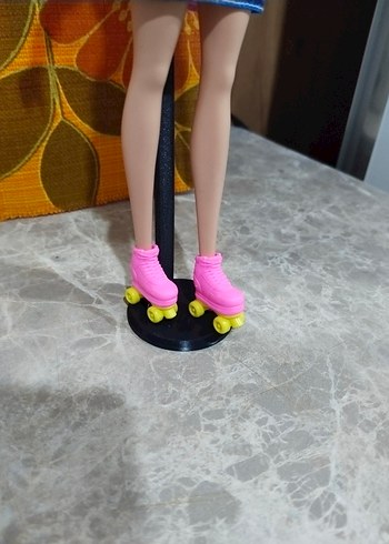 Renkli Kıyafetli Pembe Bebek - Görsel 3