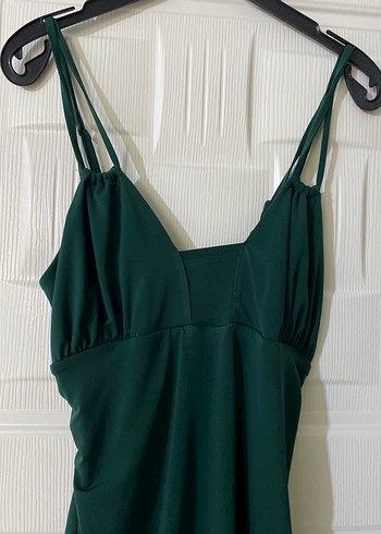 Yeşil Drapeli İnce Askılı Uzun Elbise zara degil marka temsili - Görsel 3