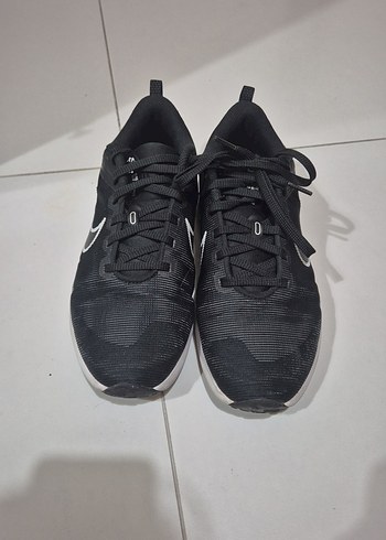 Nike Siyah Spor ve Günlük Koşu Ayakkabısı - Görsel 4