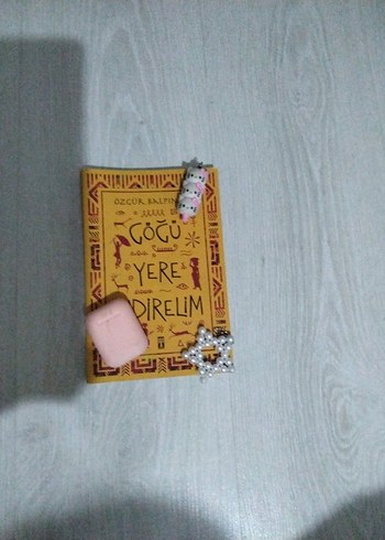 Göğü Yere İndirelim Romanı - Görsel 2