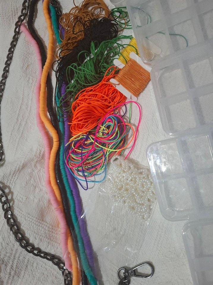 Renkli Boncuk ve İp Seti - Görsel 2