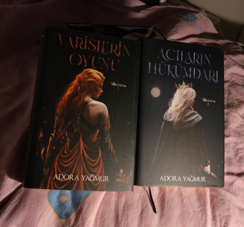 Wisteria Serisi: Varislerin Oyunu ve Acıların hükümdarı - Görsel 2