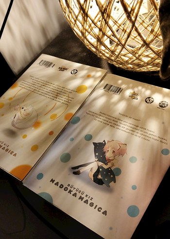 Büyücü Kız Madoka Magica Çizgi Roman Seti - Görsel 2