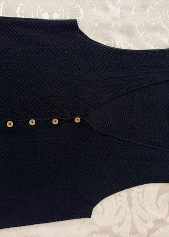 Düğmeli Siyah Triko Süveter - Görsel 4