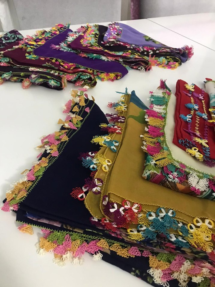 Renkli Dantel Detaylı Bohem Kadın Şal - Görsel 3