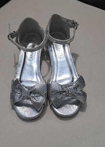 Kız Çocuk Gri Metalik Yılan Desenli Tokalı Ayakkabı sport uni - Görsel 4