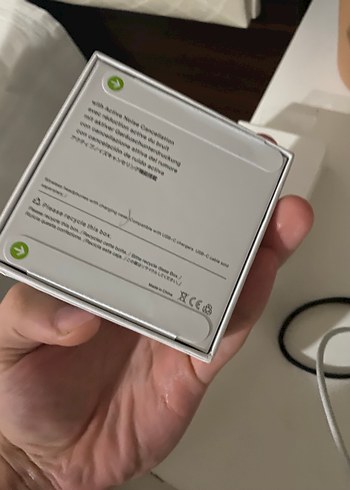 Apple AirPods bire bir imitasyon - Görsel 3