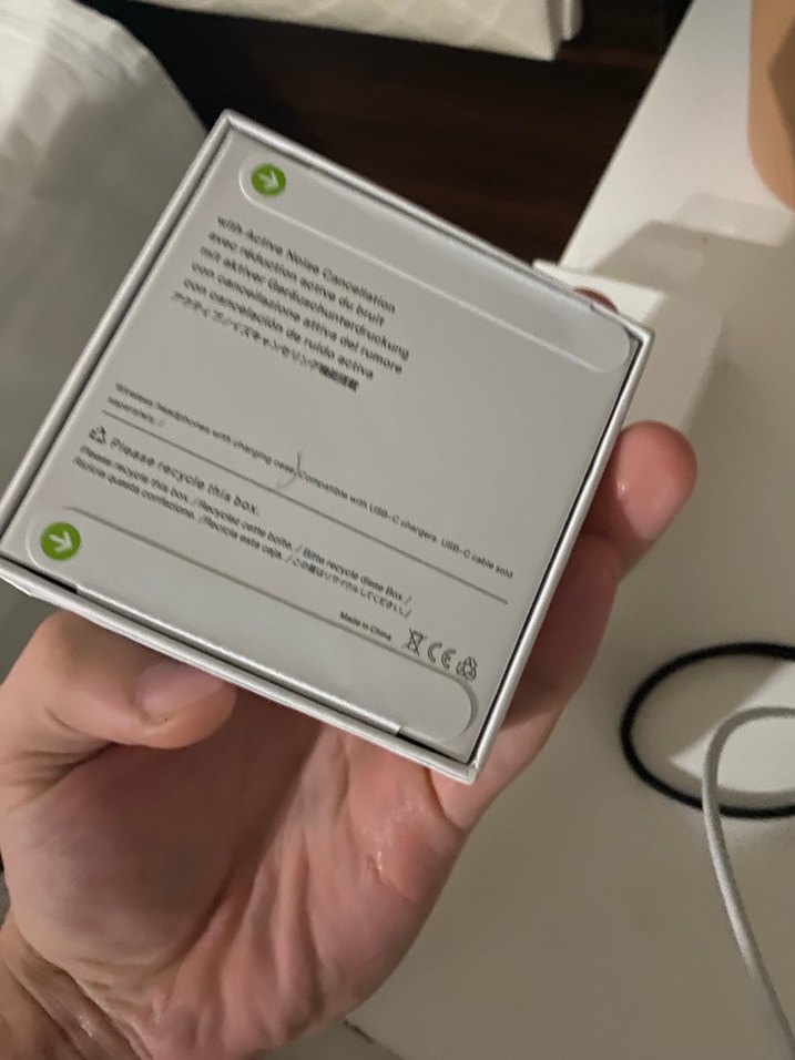 Apple AirPods bire bir imitasyon - Görsel 3