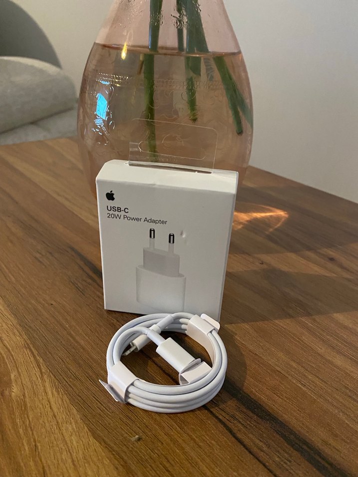 Apple şarj aleti - Görsel 2