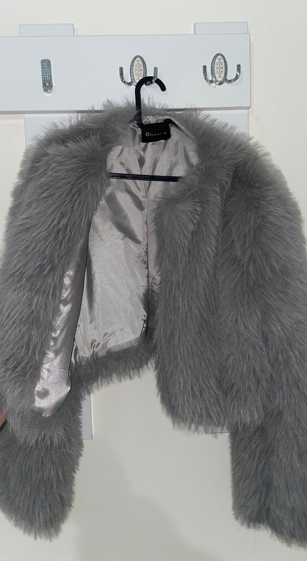 Gri Kısa Kürk Detaylı Kadın Mont - Görsel 2