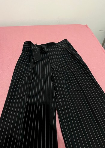 Çizgili Pilili Siyah Kumaş Kadın Pantolon - Görsel 5