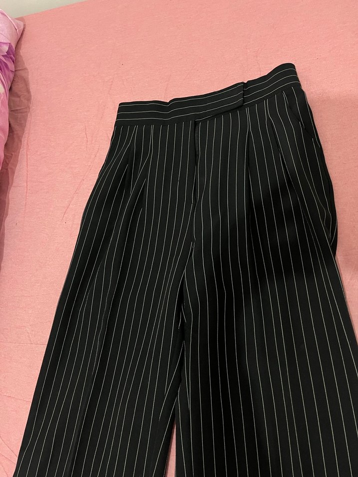 Çizgili Pilili Siyah Kumaş Kadın Pantolon - Görsel 4