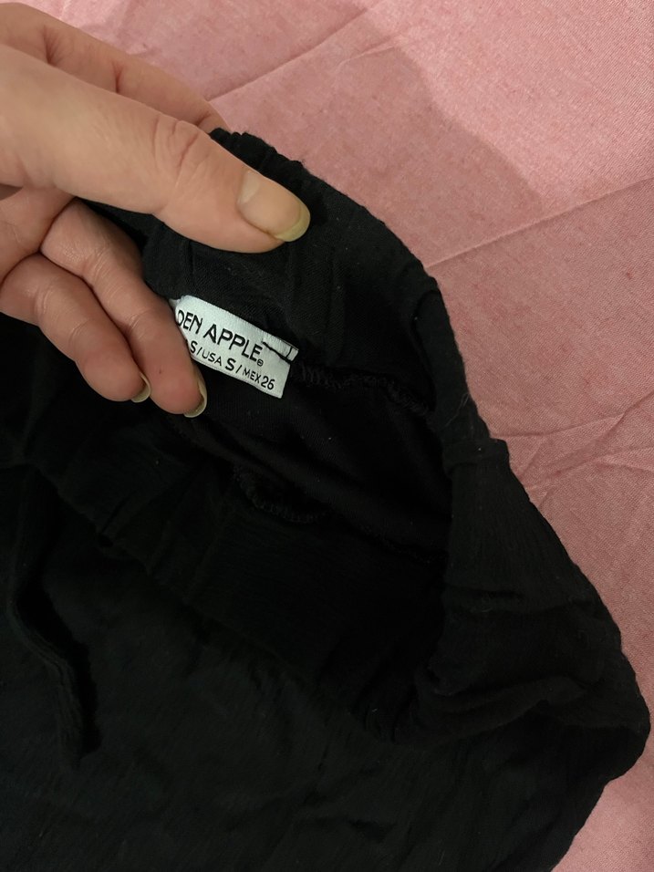 Kadın Siyah Keten Pilili Bol Pantolon - Görsel 3