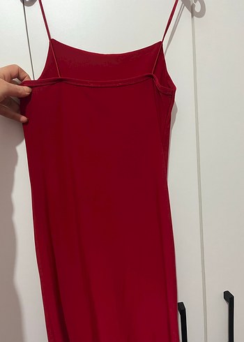 Kırmızı Uzun İnce Askılı Elbise - Görsel 2