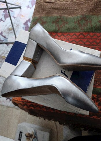 Gri Kadın Topuklu Stiletto - Tokalı, Blok Topuklu - Görsel 3